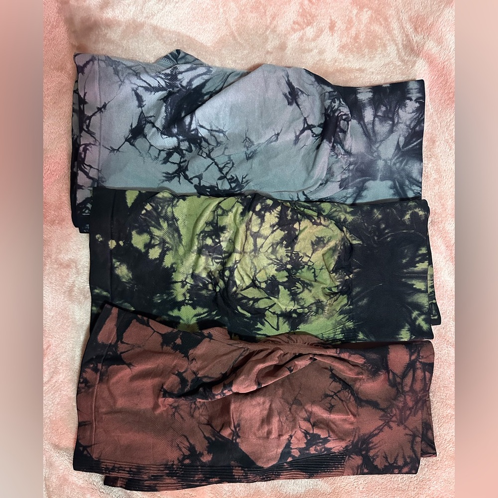 Tie-Dye Shorts set with butt scrunch